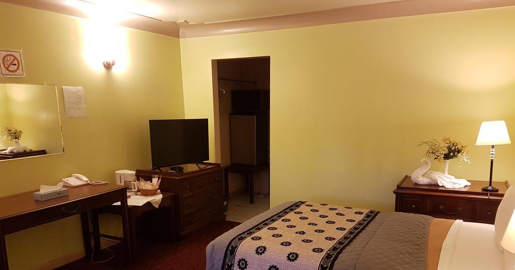 Capri Motel Порт Колборн Екстериор снимка