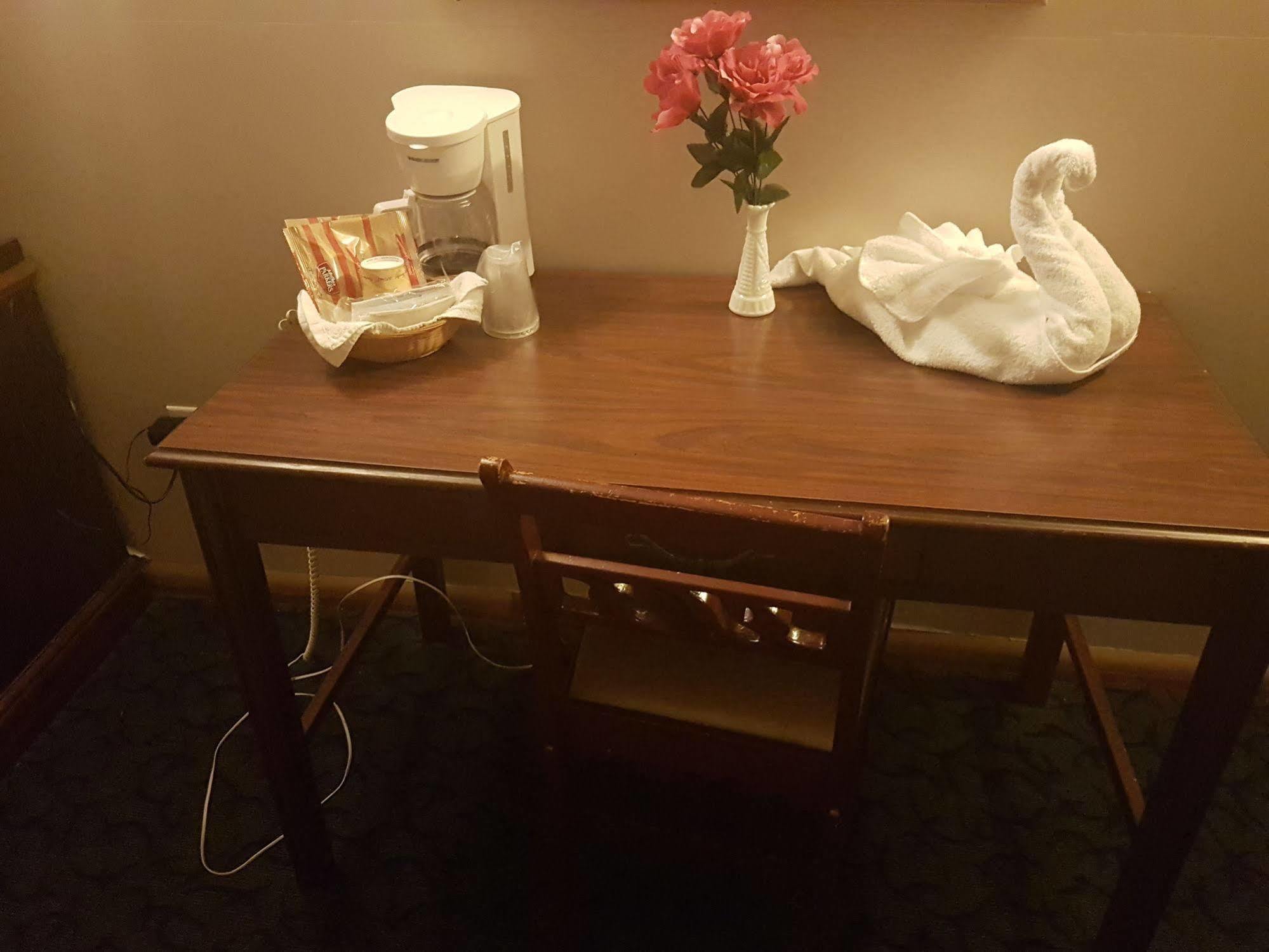Capri Motel Порт Колборн Екстериор снимка